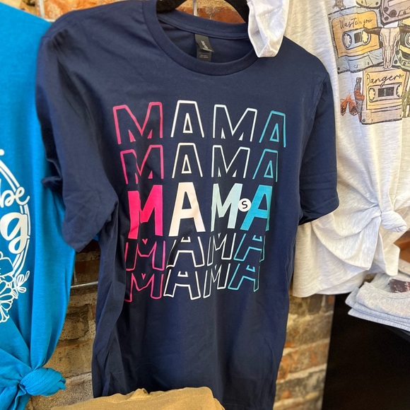 Ombré Mama Graphic Tee - Picture 1 of 1